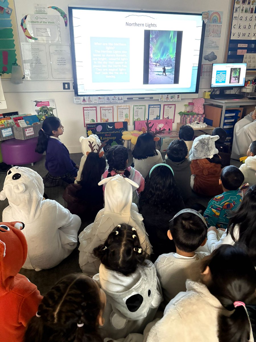 olive_bburn's tweet image. Our reception children have had a great Arctic super learning day.
#LoveSchool
#Lovelearning
#UnderstandingTheWorld
#WeAreStar