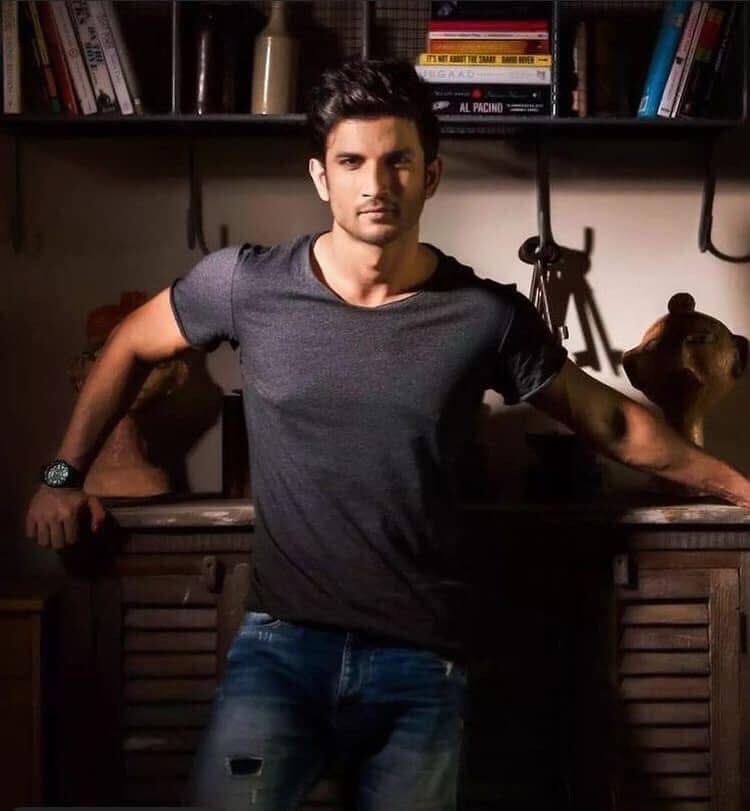 SeaOfMuscovy's tweet photo. You are a shining star whose light will never fade… ✨💫
Happy 39th birthday Photon ❤️
@itsSSR https://t.co/xxTsc500BT