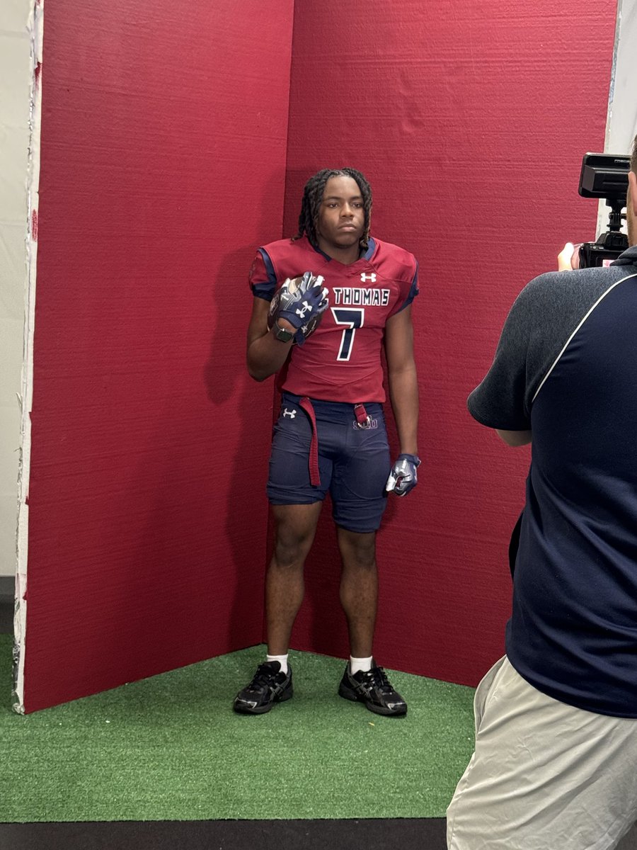 AntRackies's tweet photo. Had a Great time at my vist to St Thomas !
@TMO__Coach @CoachHubbardSTU @CoachRzyczycki https://t.co/bI7mARTwXX