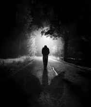 d_moh23's tweet photo. مؤلم عندما 
تشتاق لشخص 
تود محادثته 
ثم تتراجع 
لأنك تشعر بعدم 
حاجته لك ولحديثك 

#فضفضة_رووح https://t.co/xz0uwFWfsK