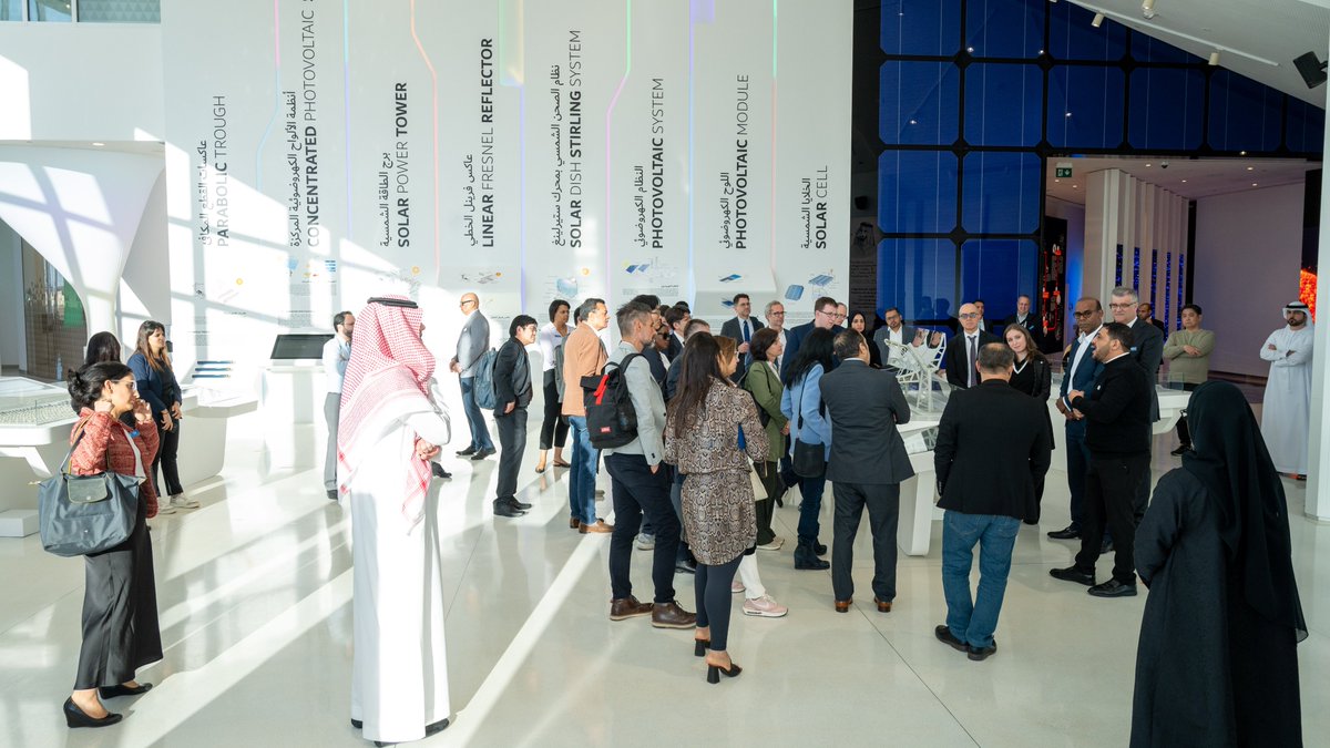 Post-workshop visit to the Mohammed bin Rashid Al Maktoum Solar Park the world’s largest single-site solar park, a beacon of sustainability in Dubai. The attendees toured the innovative techs driving Dubai’s green cloud computing infrastructure as well as learn about Dubai’s