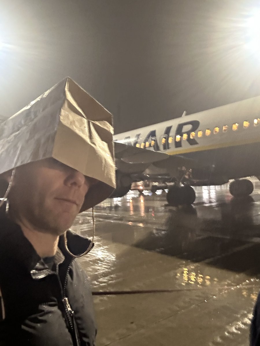 Ryanair is cool 🤮