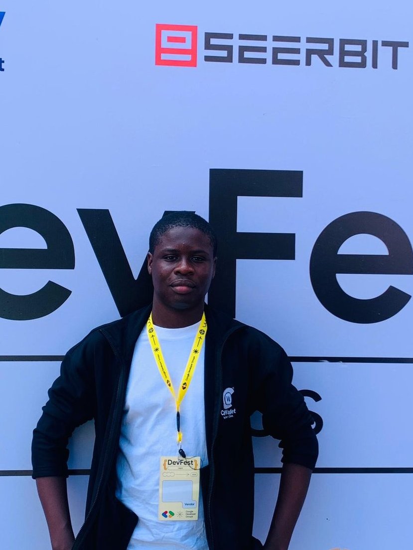 Shams_codes's tweet photo. Hey Tech Twitter! 👋 I'm Shams, an aspiring software engineer and MERN stack developer 🚀. Passionate about AI in health and using tech to solve real-world problems 🌍💡.
What’s your biggest goal in tech this year? Let’s inspire each other! 💻
#techtwitter  #100DaysOfCode  #viral https://t.co/GbRHO11xjL