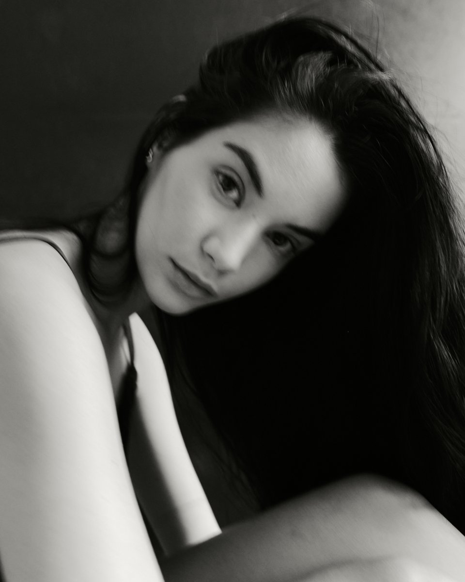 EFFORTLESS EMPOWERMENT | Confidence starts with how you feel. Discover silk pieces that support, flatter, and celebrate your inner beauty.

Shop now: bit.ly/3XSLZ8A
⁠
#nkimode #beyondthesheets #vancouver #designedincanada #selflove