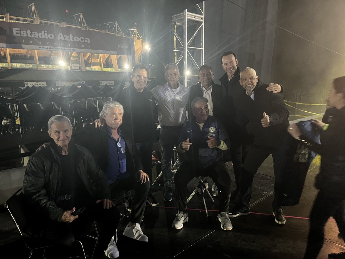 Qué alegría reencontrarme con grandes amigos y compañeros en la celebración del tricampeonato de nuestras queridas águilas!!