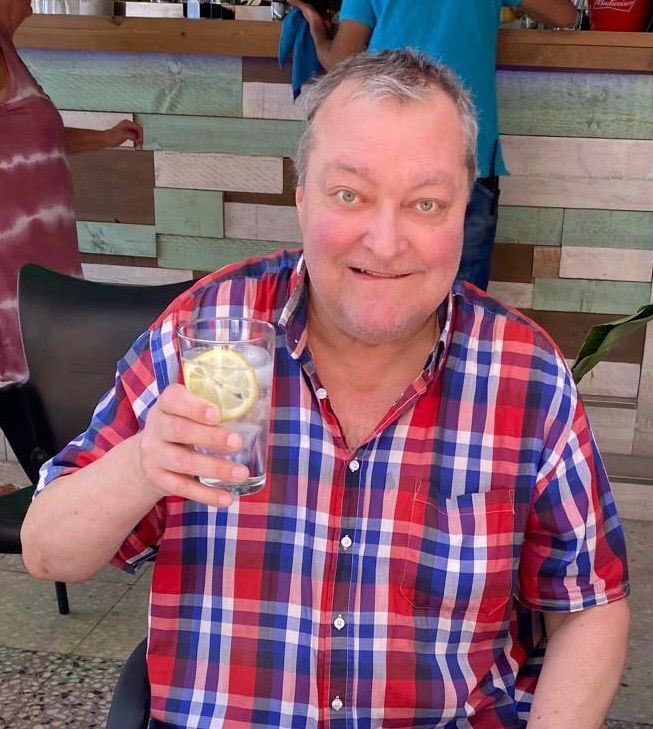 We lost one of our own last week Matt ‘Higgy’ Higgins (b 1962) after a long and brave fight against cancer. A massive character and lifelong Palace fan. Please join his many mates in applause on 62 minutes in the Brentford game to acknowledge his contribution to the Red n Blue