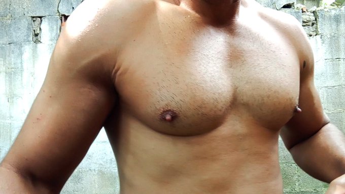 Watch YURI GAÚCHO's leaked NSFW photo on TwXstars