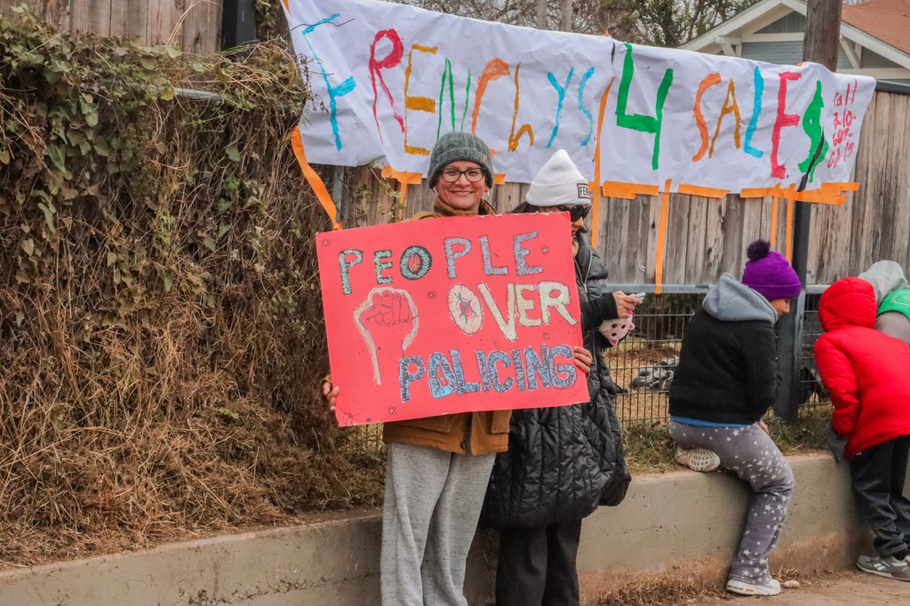 SanAntonioMag's tweet image. Today, San Antonio marched in honor of Dr. Martin Luther King Jr.'s legacy of justice, equality, and love. A powerful reminder of the progress we've made and the work still ahead. 

📸 &amp;amp; ✍🏾: @bnjrboma

#MLKDay #MLKMarch #SanAntonio #HonorTheLegacy