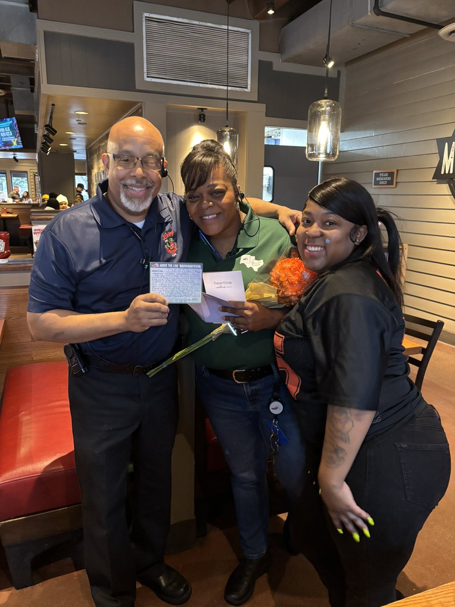 DeeDenotera's tweet photo. #chiliheadcommitment=🌶️❤️🌶️❤️  #senseofbelonging #playing restaurant#Lancaster 😭 its my last day https://t.co/dbzsYxwM6r
