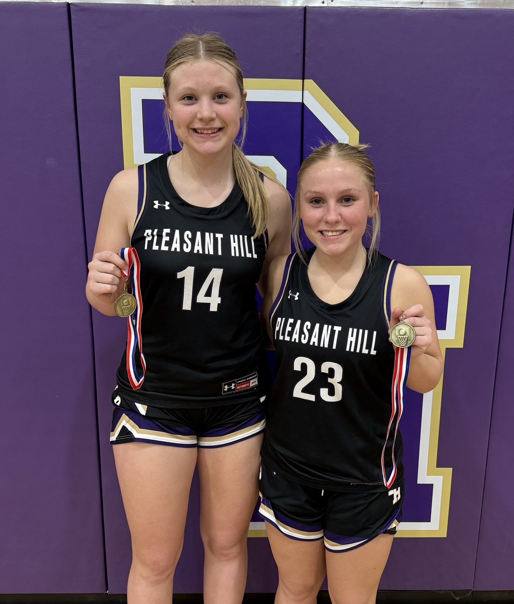 Congrats to Chaney Gray and Matti Jo Manford for being selected to the All-Tournament Team of the Pleasant Hill Tournament!