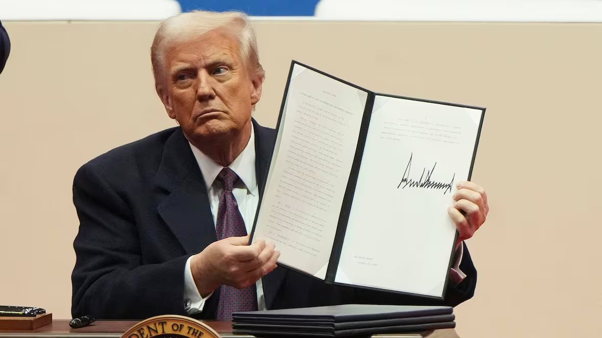 ExpertFile (@expertfile) on Twitter photo America is leaving the <a href="/WHO/">World Health Organization (WHO)</a> .
What will it mean and who will it impact?
Let an #expert like <a href="/GreggRMurray/">Gregg R. Murray</a> from <a href="/AUG_University/">Augusta University</a> help if you're covering today.
exprt.co/44JyM5v America is leaving the <a href="/WHO/">World Health Organization (WHO)</a> .
What will it mean and who will it impact?
Let an #expert like <a href="/GreggRMurray/">Gregg R. Murray</a> from <a href="/AUG_University/">Augusta University</a> help if you're covering today.
exprt.co/44JyM5v