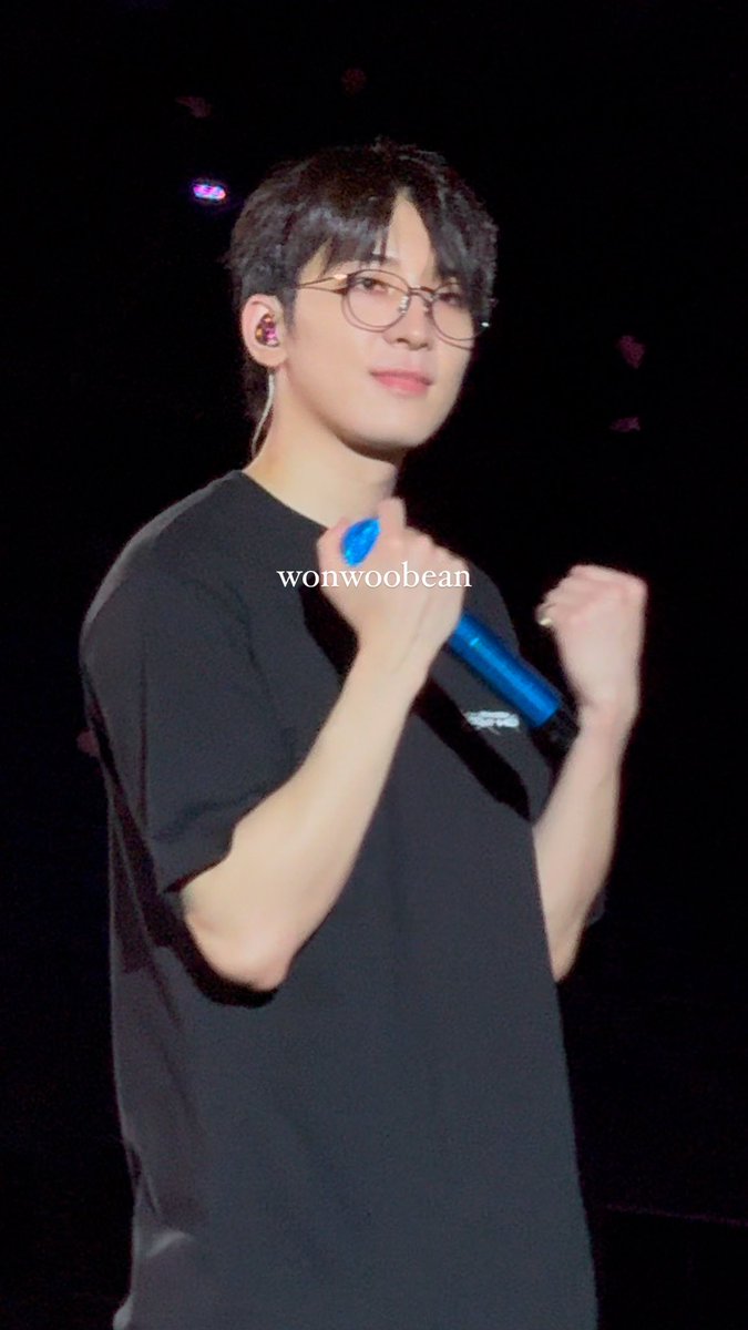 wonwoobean's tweet photo. wonwoo my pretty little bean 🫳🏻🥹✨🫶🏻 https://t.co/jXpGJ8weTO