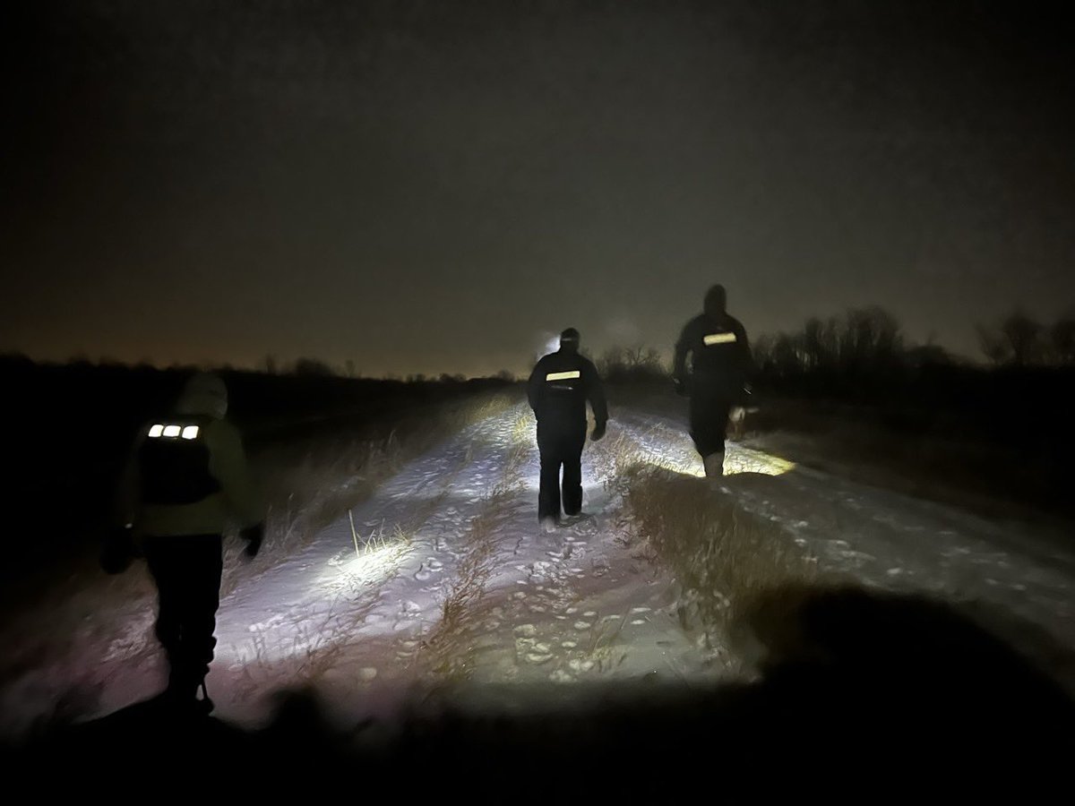 F3Calgary's tweet image. 4 PAX met in the gloom this morning leaving behind their warm cozy beds (a.k.a. “Fart sacks”) choosing to get a little bit better together. 

A 45 min ruck up Nose Hill in -20C, and coffee around the fire pit afterwards. The perfect start to the week!