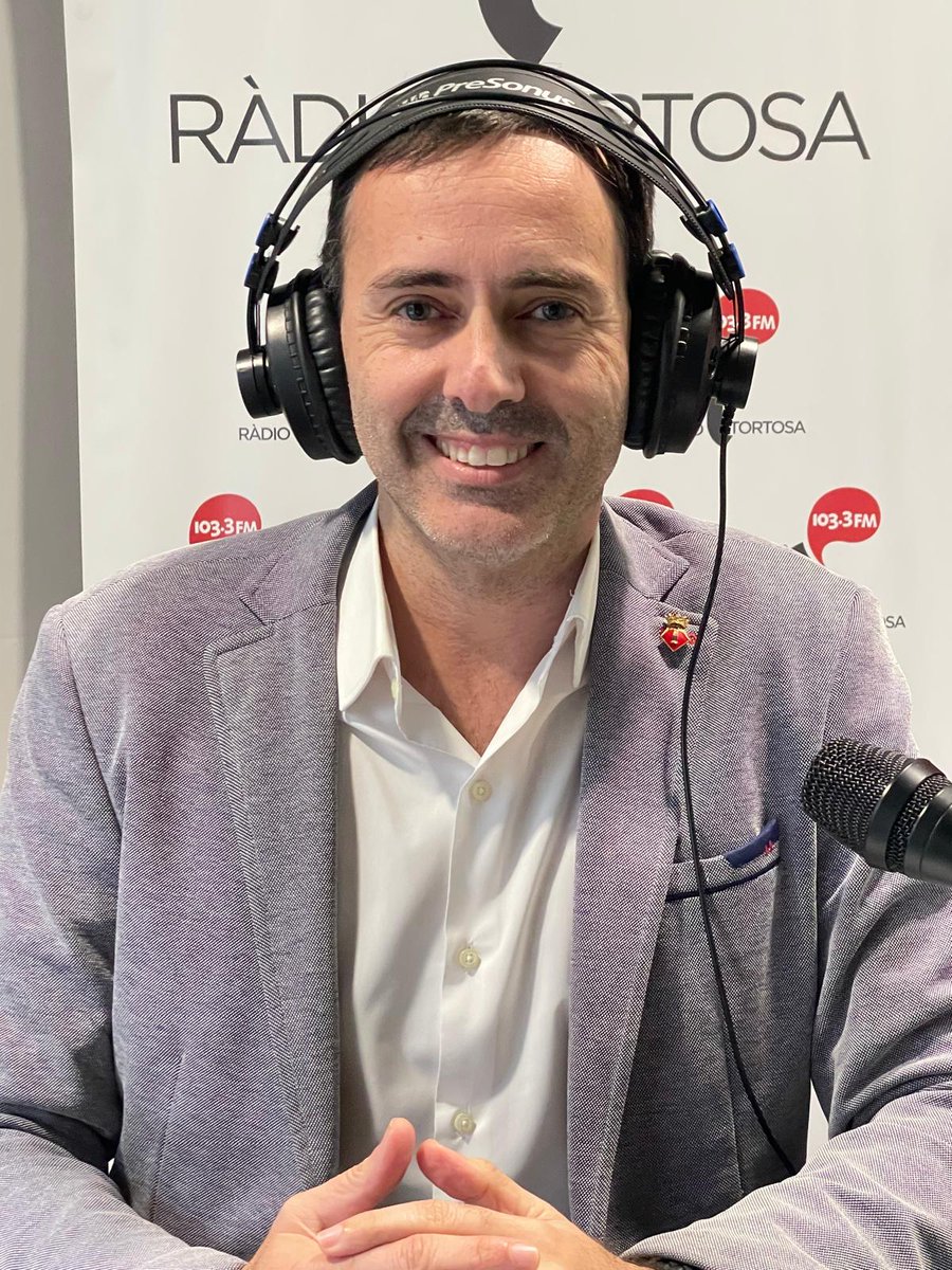 Avui ha estat un plaer tornar als estudis de <a href="/radiotortosa/">Ràdio Tortosa</a> per realitzar una entrevista repassant diferents temes d'actualitat de #Tortosa. Podeu escoltar-la aquí 👇👇 radiotortosa.cat/podcast/punta-…