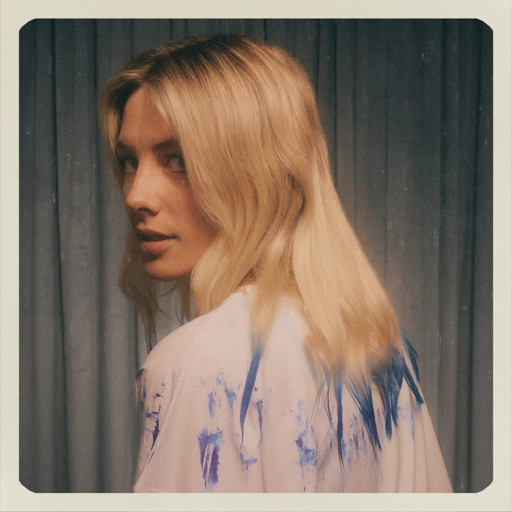 Dirty Hit tweet media