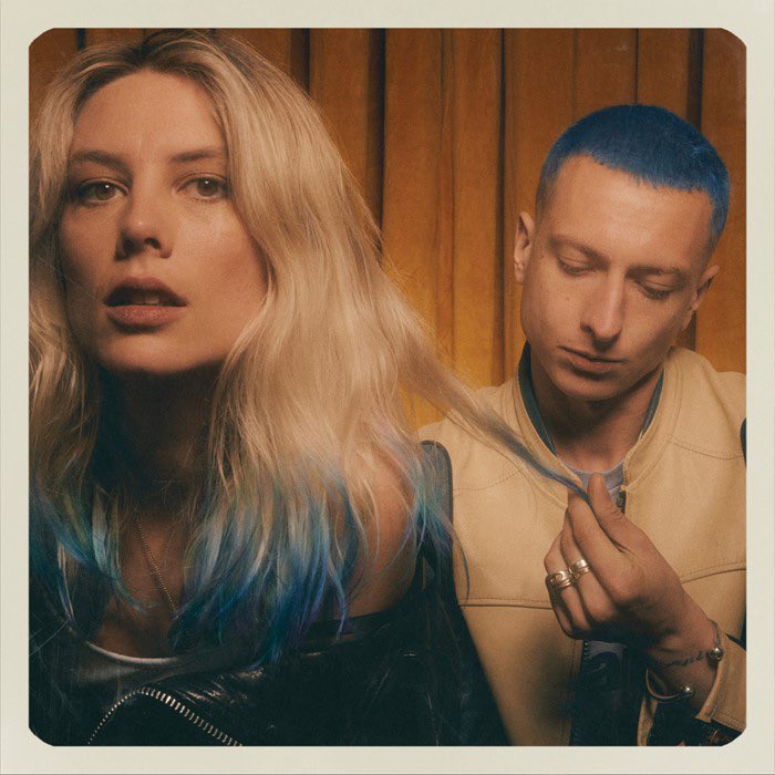 .<a href="/wolfalicemusic/">Wolf Alice</a> x <a href="/BLEACHLONDON/">bleachlondon</a> 'Blue Weekend' hair dye 💙
