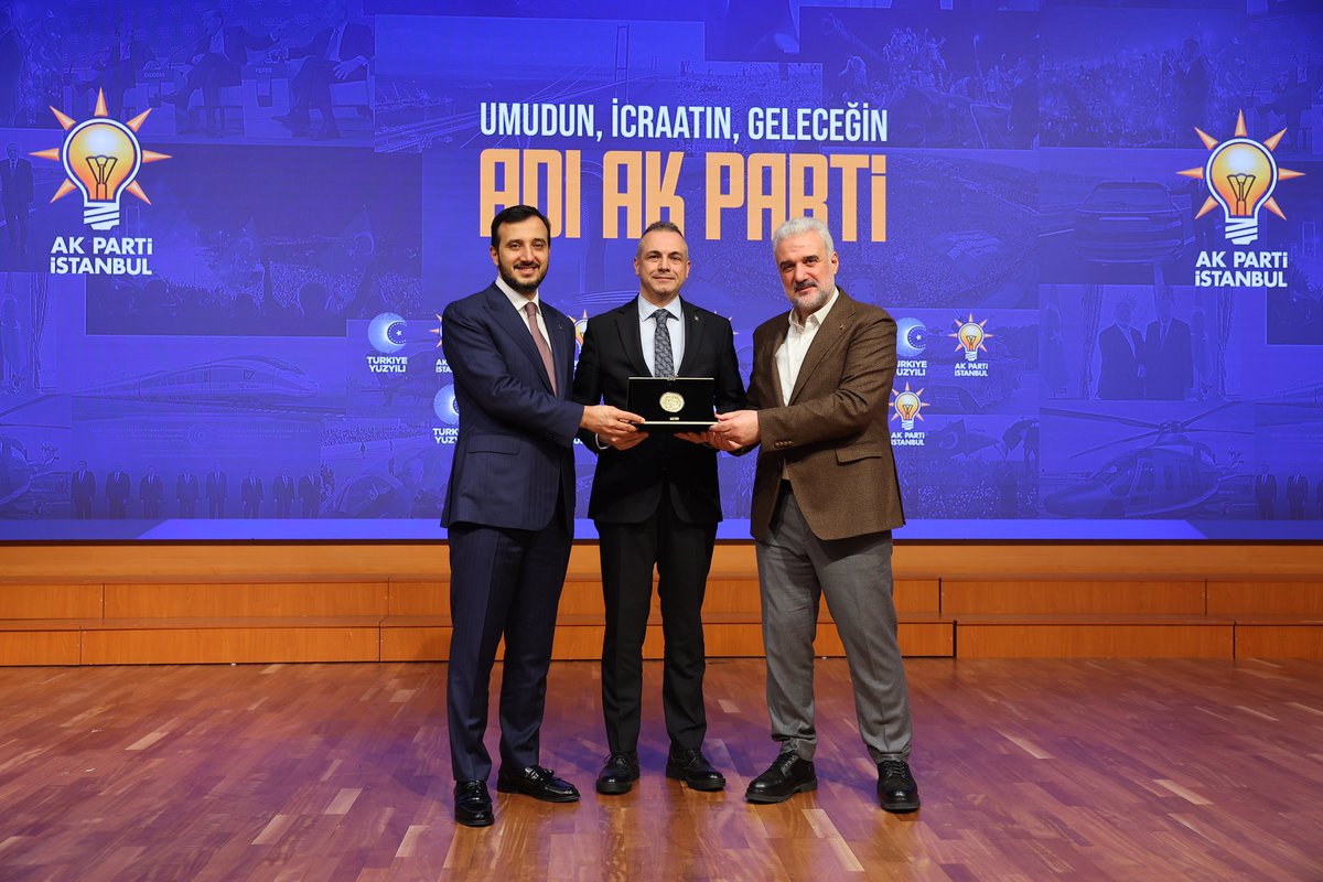 MEjderBatur's tweet photo. Şubat 2021-Temmuz 2024 tarihleri arasında İl Yerel Yönetimler Birim Başkanı olarak birlikte çalışmaktan onur duyduğum İl Başkanımız Osman Nuri Kabaktepe ve İl Yönetim Kurulu Üyelerimizle veda programında bir araya geldik.

Osman Başkanımıza ve tüm arkadaşlarımıza ortaya koydukları gayret, emek ve samimiyet için çok teşekkür ederim. Allah yollarını açık etsin.

Abdullah Özdemir Başkanımıza da RABBİM’den muvaffakiyetler dilerim.

Durmadan, yorulmadan milletimize hizmete devam…

@osmannnurika 
@abdullahozdemir
