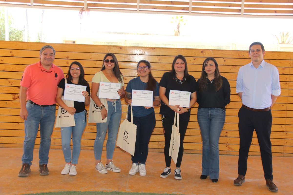 LabEduca's tweet image. Compartimos nota en web de Minera El Abra sobre las certificaciones de la IV versión del Programa de Apoyo a la Docencia de M. El Abra y ejecutado por @UCNorte. Con éxito trabajamos con docentes en Tocopilla, María Elena y Calama (+ Alto El Loa). 

Nota:
elabra.cl/mas-de-80-doce…