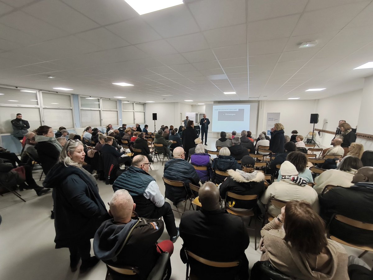 ✅Partout dans notre ville, des projets prennent vie, des lieux se réinventent, et des quartiers gagnent en dynamisme : 👉 <a href="/EPhilippe_LH/">Edouard Philippe</a> 🇨🇵, Maire <a href="/LH_LeHavre/">Le Havre</a> et Président <a href="/LeHavreMetro/">Le Havre Seine Métropole</a> a présidé ce lundi soir le conseil de quartier de Mare-Rouge , Mont-Gaillard. <a href="/PoliceNat76600/">Commissariat du Havre</a>