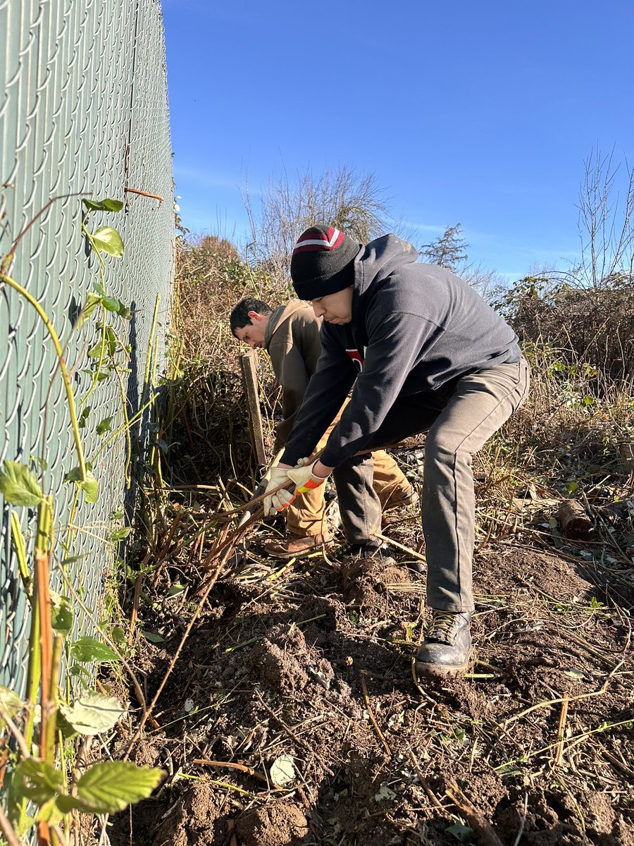 Western Oregon University tweet media