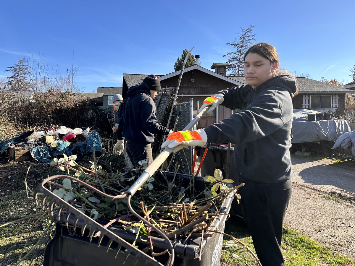 Western Oregon University tweet media