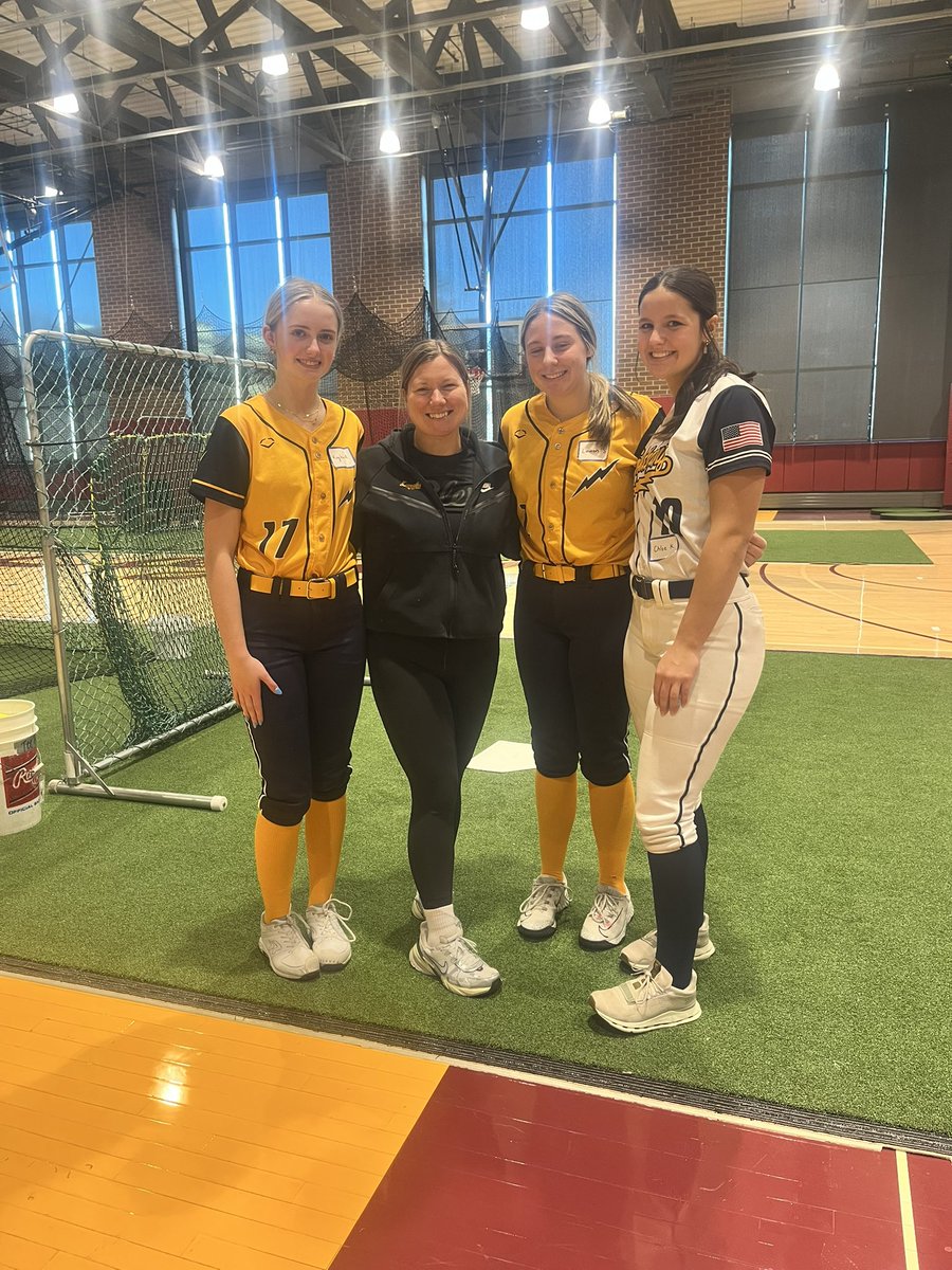Thank you <a href="/RamblersSB/">Loyola Softball</a> for hosting a great camp this weekend! I learned a lot of new things and I had so much fun! <a href="/LUCCoachAbbott/">Alicia Abbott</a> <a href="/CoachWoo24/">Alaynie Woollard</a>