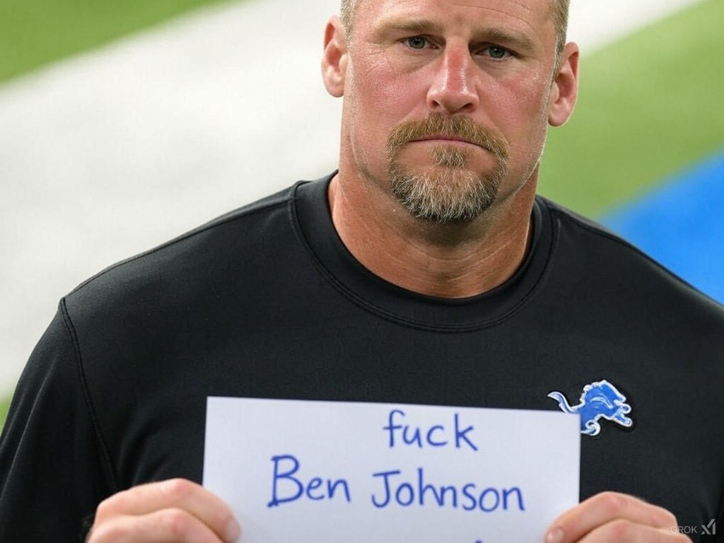 BradHolmesBulge's tweet photo. Watching Dan Campbell belt to ass Ben Johnson twice a year for the next half decade is going to be a movie #OnePride https://t.co/BNK9wAbZUk