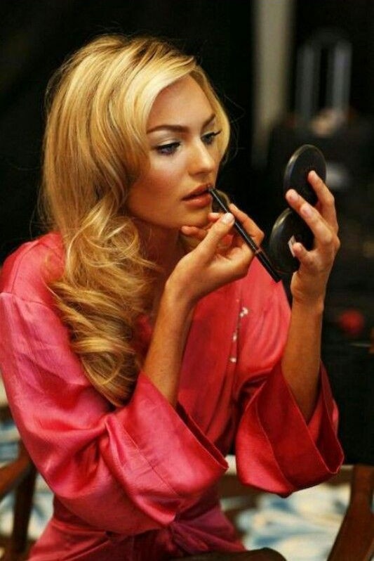 piscessdoll's tweet photo. forever a candice girl https://t.co/1F35N3BBPw
