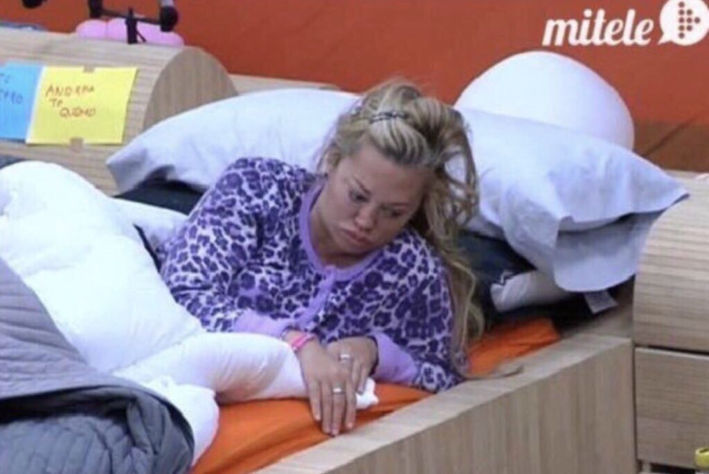 Las únicas imágenes que va a ver Gerard de Alba en la hoguera #LaIslaDeLasTentaciones3