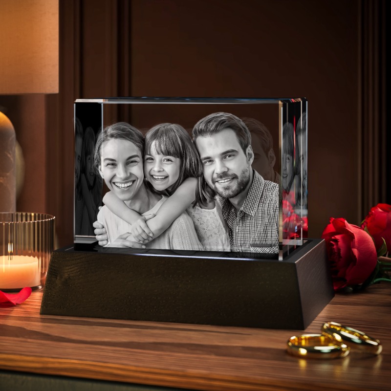 Masterpics3D_DE's tweet photo. Das perfekte Geschenk zum Valentinstag 💖
Verwandle deine Lieblingsfotos in einen 3D-Kristall
Pünktliche Lieferung zum Valentinstag garantiert 💌