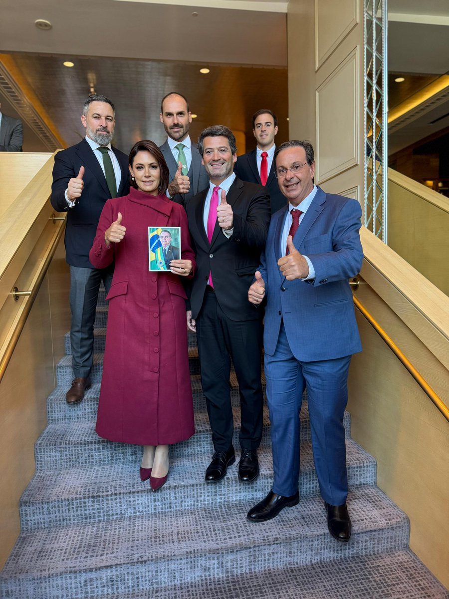 Depois do grande discurso inaugural do Presidente Trump, também Portugal, Brasil e Espanha têm muitas razões para ter esperança no futuro. E não esquecemos os ausentes.