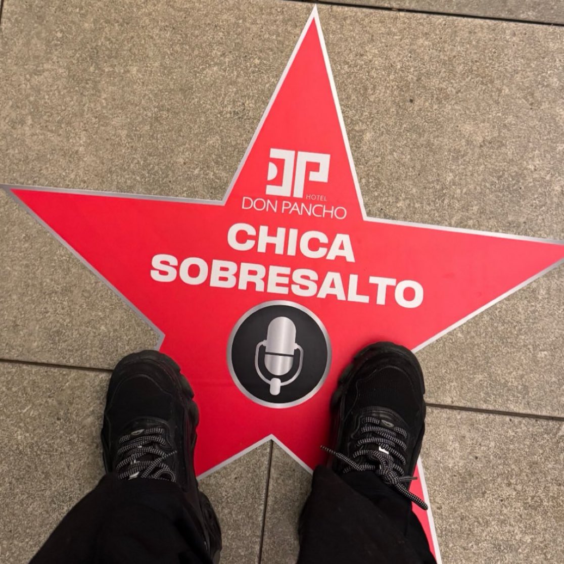 ChicoSobresalto's tweet photo. una adolescente prodigio la prota del bar coyote viviendo en una gran ciudad con un talento sobrenatural https://t.co/njZavCeSFK