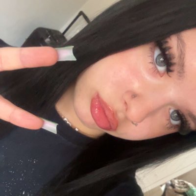 dluhred's tweet photo. #NewProfilePic a close up just for her 🙈 https://t.co/PFm8wTnDfY