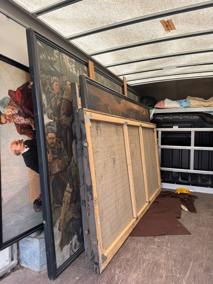 A few shots from a spectacular collection of large scale historical European &amp; Russian works in oil collected today and safely delivered to the galleries…

At 5’11 Harry is giving us a handy sense of scale! Over 70 original works selling with us soon!

#Auction #Cotswolds