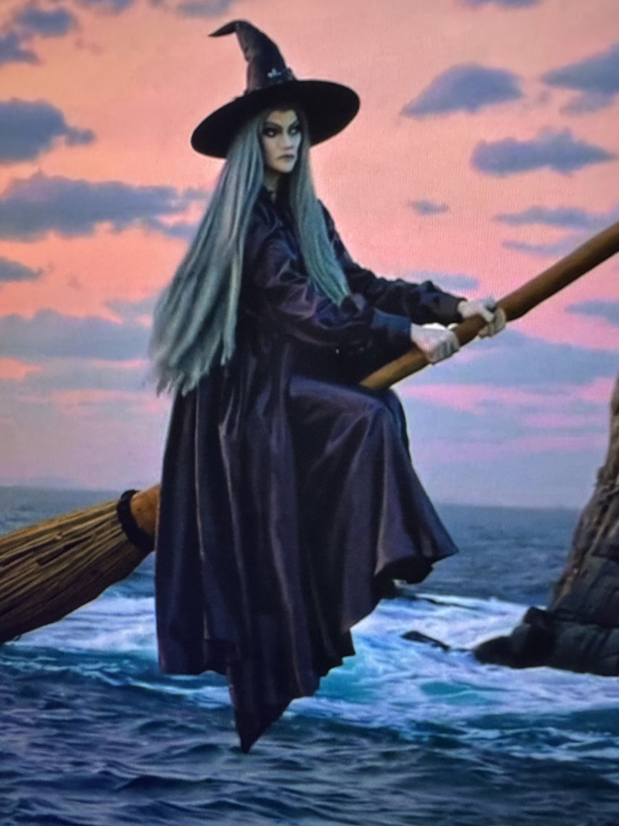 NewEnglandTale's tweet image. Have you heard the tale of Old Betty Booker? Join our channel and see it premiere later this week youtube.com/channel/UC8Jm5…
#newengland #folklore #maine #YouTube