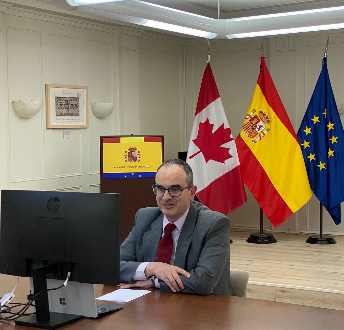 EmbEspCanada's tweet photo. Asamblea General de la Asociación de Científicos 🇪🇸 en 🇨🇦  @ACER_canada, con participación del embajador de #España.
General Assembly of the Association of 🇪🇸 Scientists in 🇨🇦 @ACER_canada, with the participation of the Ambassador of #Spain. https://t.co/J6Mi3ET16d