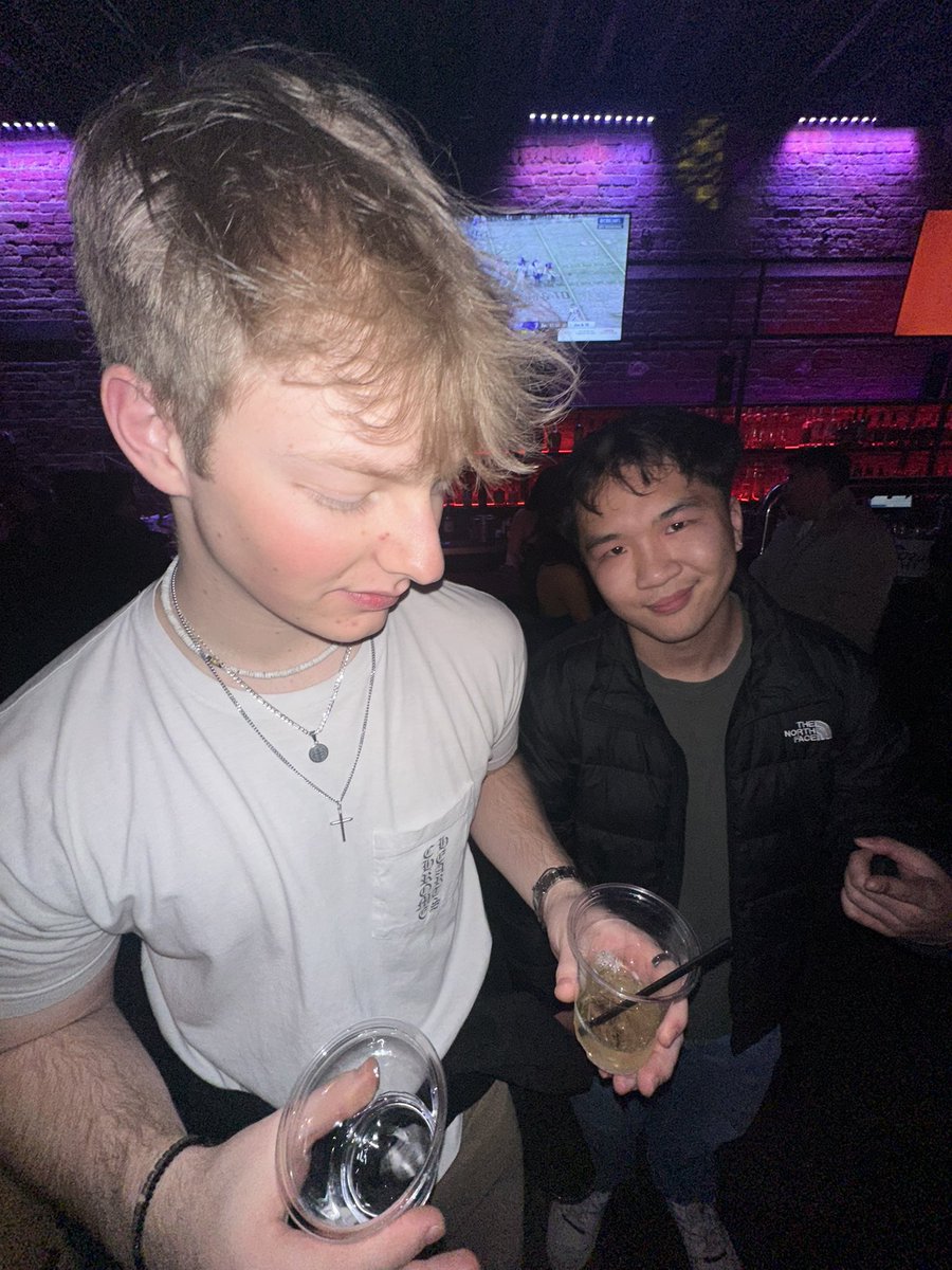 filthyfn tweet media