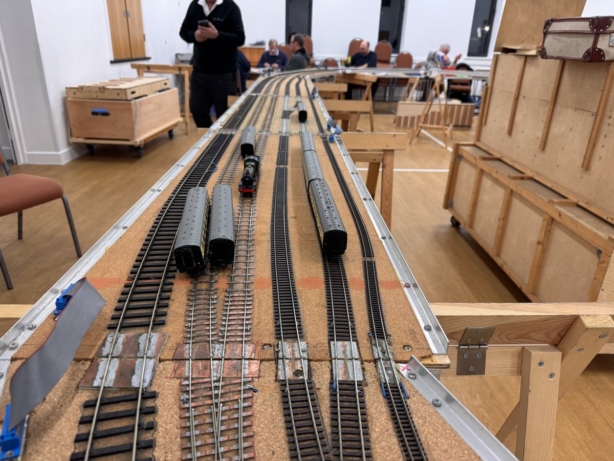 EEMRC's tweet image. What a fantastic evening at the Epsom and Ewell Model Railway Club! The test track was buzzing with activity as members worked hard on their kits and added wonderful details to their new models. All aboard for a great time!