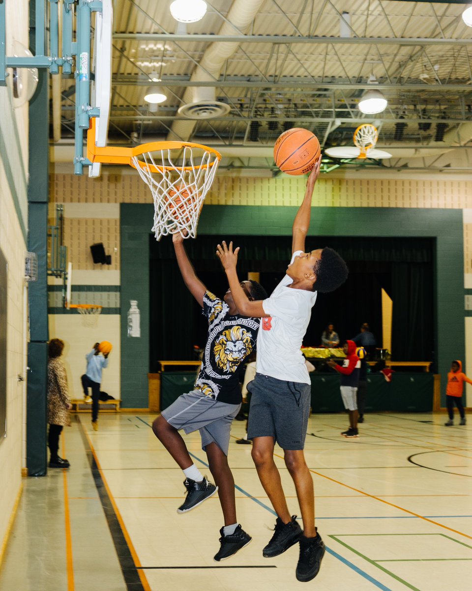 Play Forever tweet media