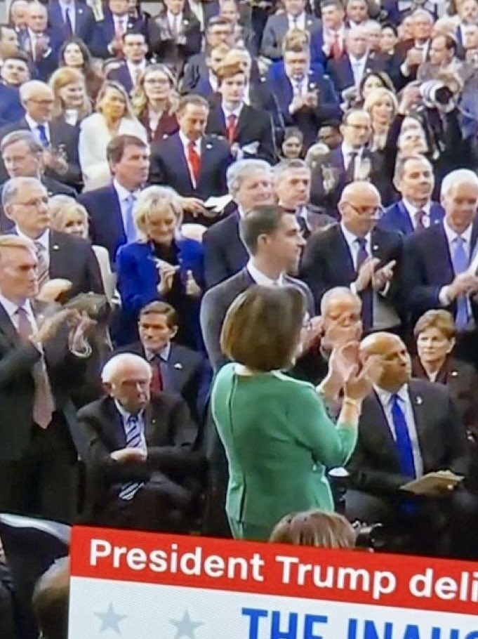 THE MOST ICONIC PICTURE GOES TO <a href="/SenSanders/">Sen. Bernie Sanders</a> 🫶
#Inauguration2025