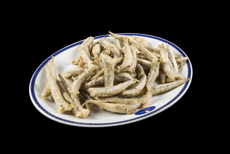 Quien no conoce a Dios, a cualquier santo le reza