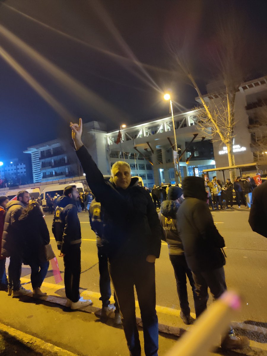 gedik_halit's tweet photo. Çocuklarımızı size ve zihniyetinize mücadele için yetiştireceğiz.
#zaferpartisi 
#UmitOzdagYalnizDegildir 
#umitozdag https://t.co/7fF4ZtDAs7