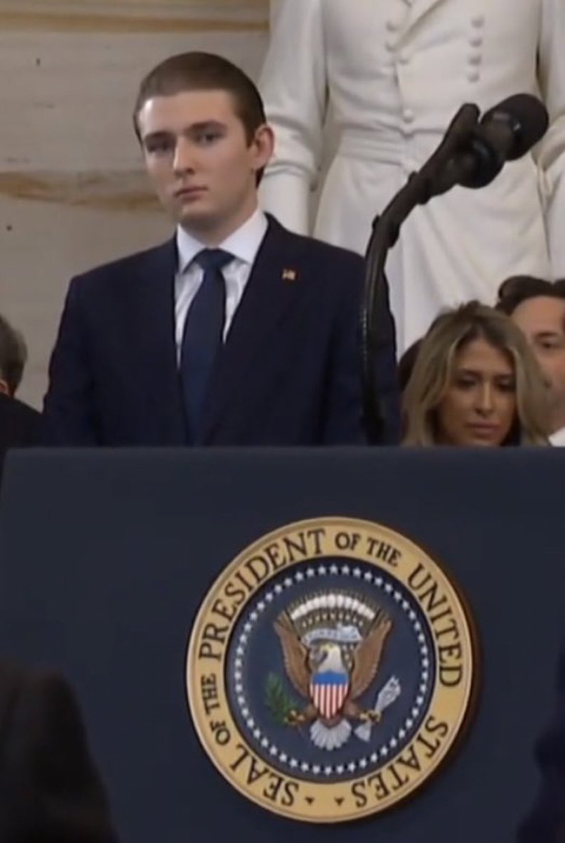 POTUS 2035 🇺🇸