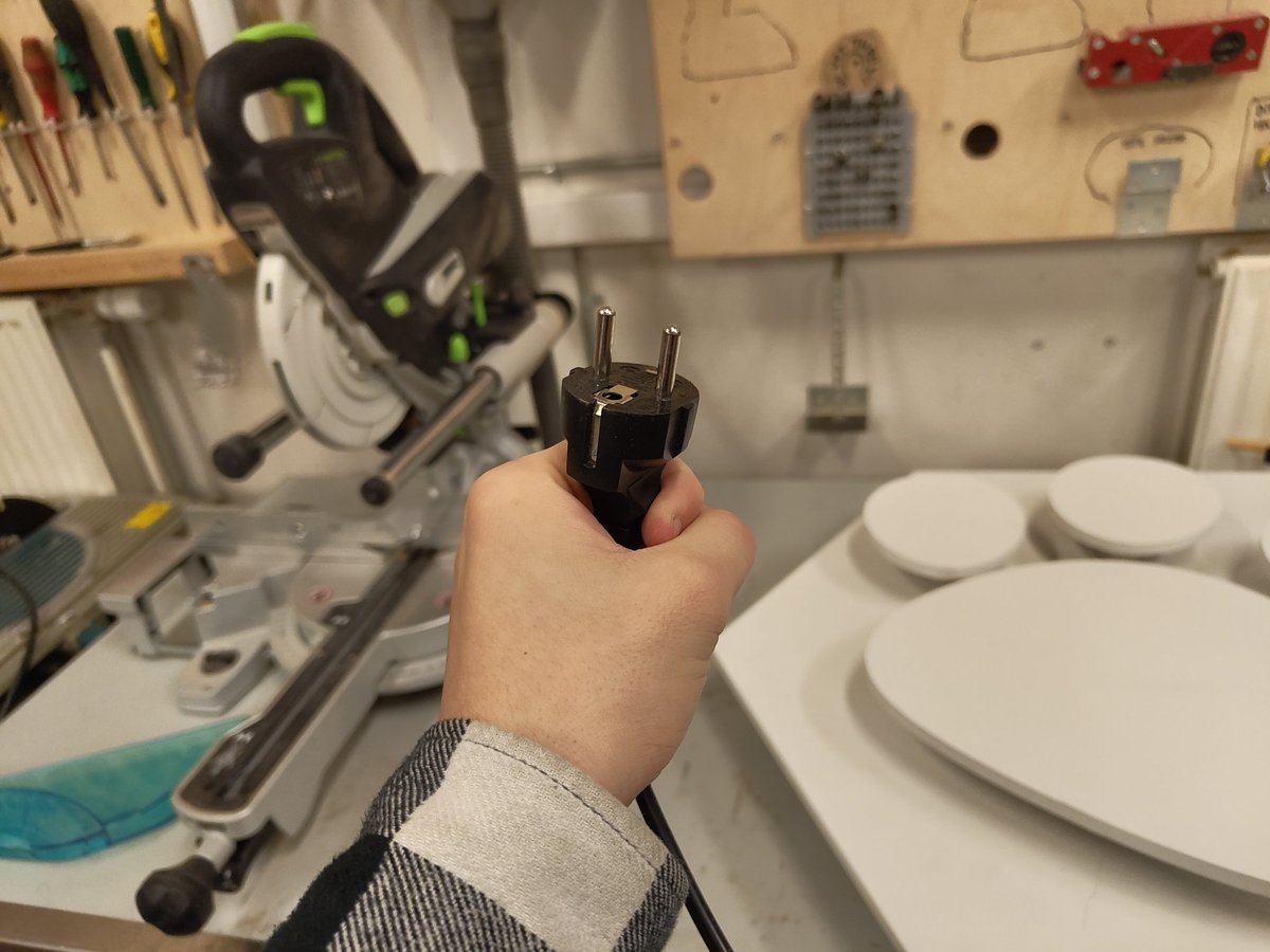 NFC_Sign's tweet photo. Looking for an outlet... #nfc2025 #nfcsign https://t.co/KiVl7LOHf8