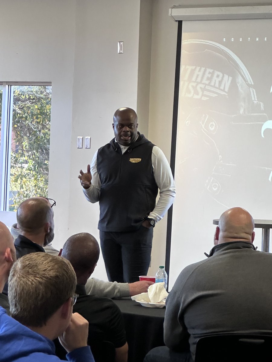 Mitchell Williams tweet media