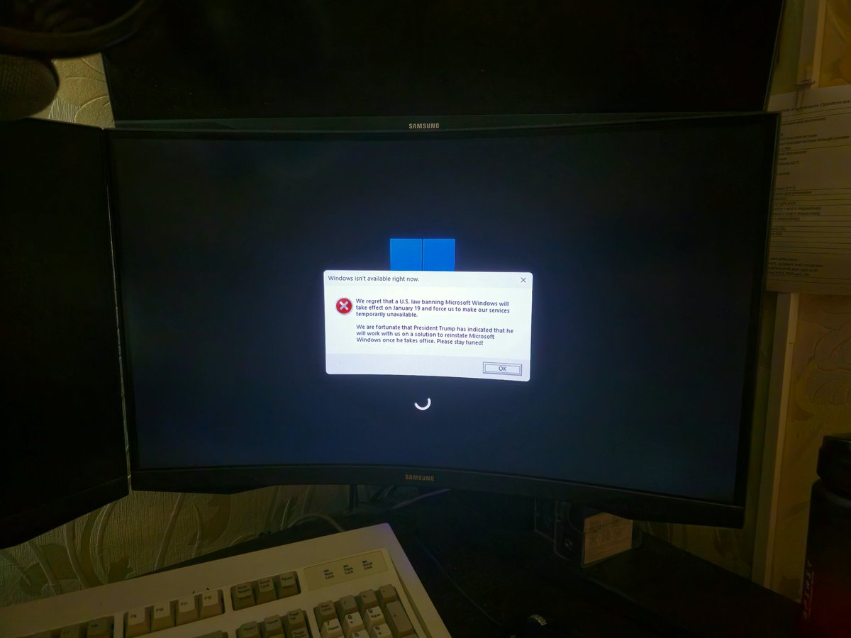 endermanch's tweet image. I tried booting up my computer and got this???