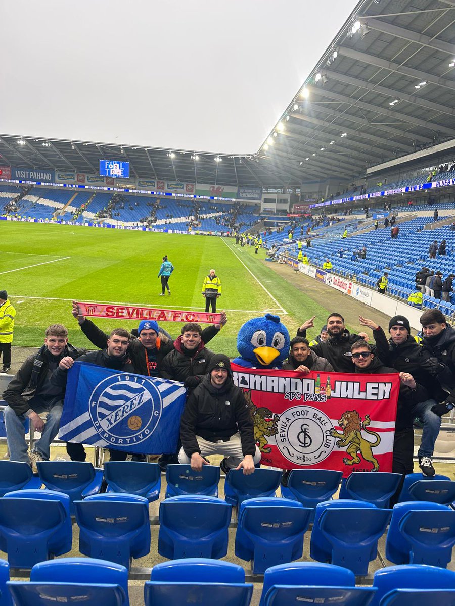 guillediaazz's tweet photo. Cardiff City🏴󠁧󠁢󠁷󠁬󠁳󠁿 https://t.co/dLL5DofyAS