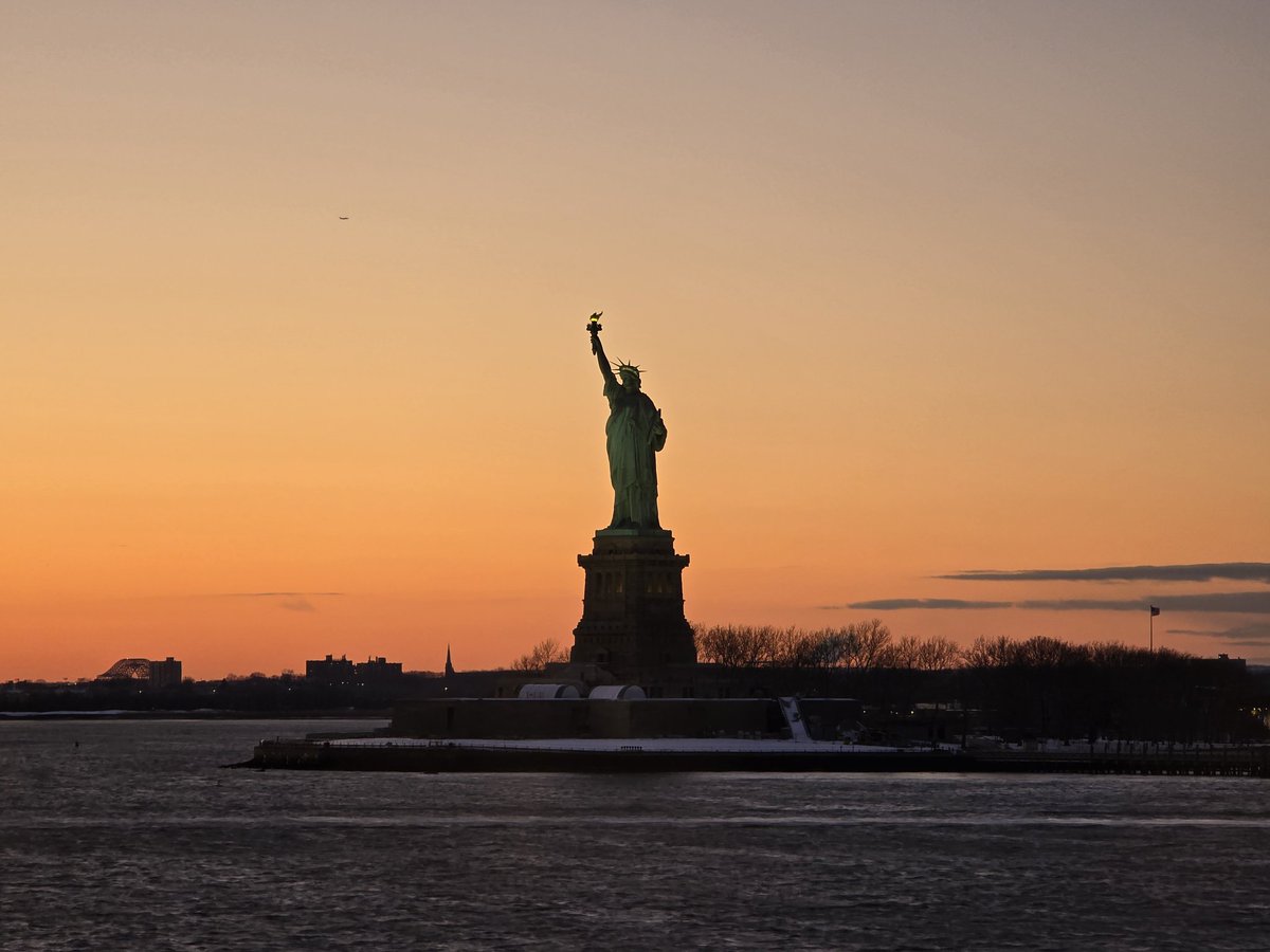 Frederick Piña (@frederickpina) on Twitter photo 