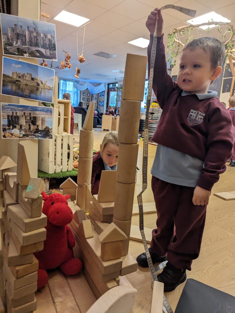 MrsJamesBHPS's tweet photo. The mathematical language used during block play is just wonderful! #NurseryBHPS @BeaufortHillPri  @EAS_EarlyYears https://t.co/1paUmPdmal