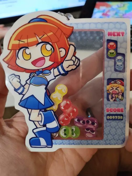 PinkGeekNeni's tweet photo. Awesome shaker charm I bought from @fyscuit!
<3 https://t.co/ZxLkXK0GZ9